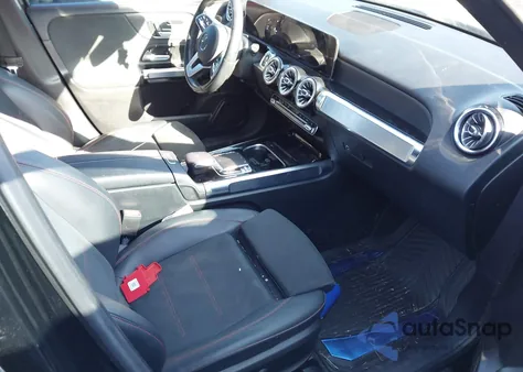 2020 Mercedes-Benz Glb 250 z USA, uszkodzony, nr VIN W1N4M4GB4LW013106